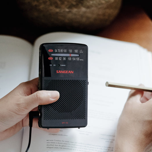 Sangean SR-35 AM / FM Pocket Radio, Black