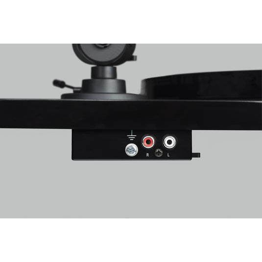 Pro-Ject E1 Phono Turntable with Pick It MM E Cartridge