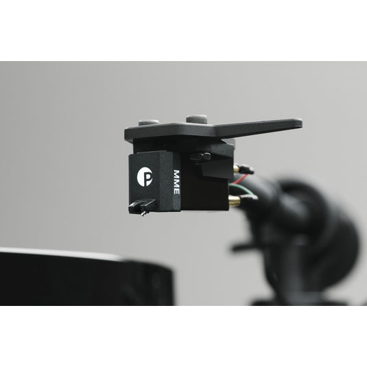 Pro-Ject E1 BT Turntable with Pick It MM E Cartridge